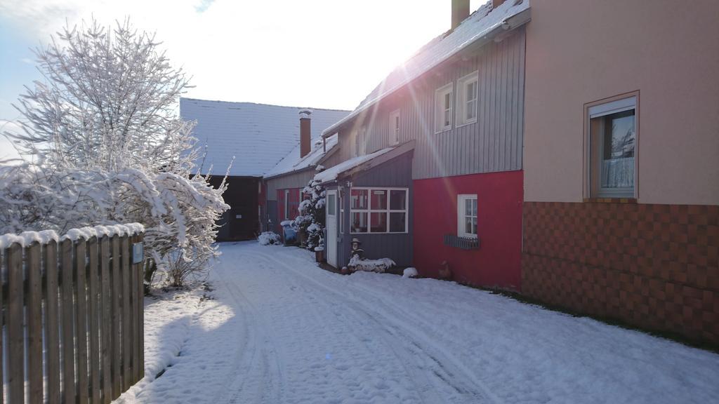Ferienhaus Vom Bahratal Hausen  Exterior photo